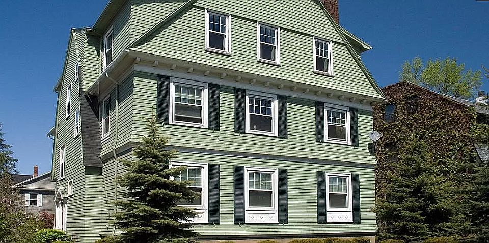 1st image of 1392 Amherst St APT 1