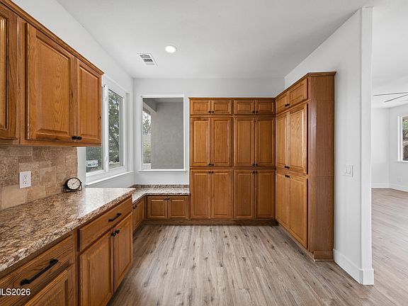 5th image of 20985 Rose Knob Dr