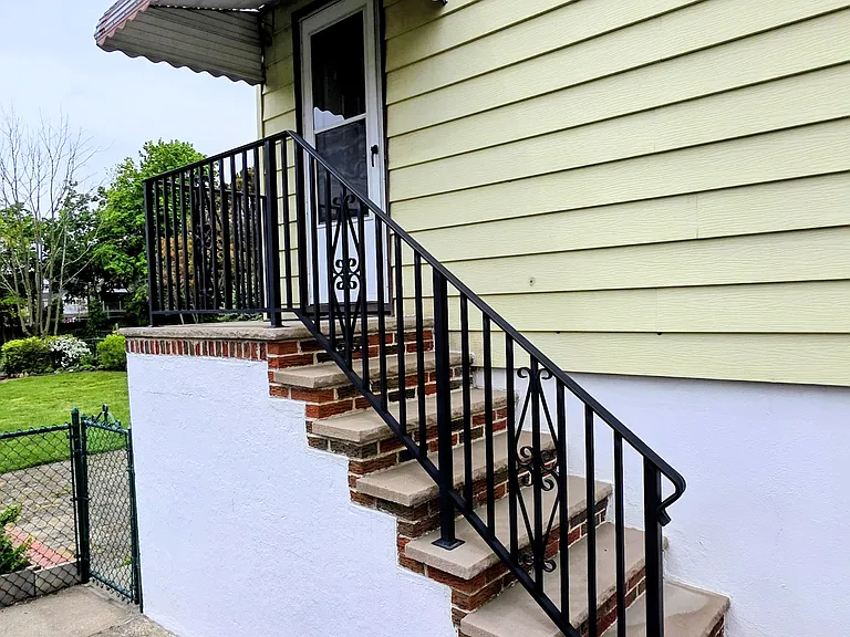 648 Milton Ave — Photo 3