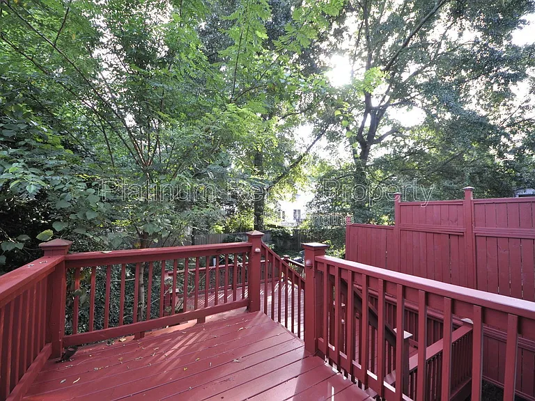 2198 Goodwood Blvd SE — Photo 25