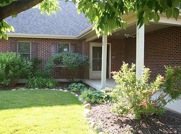 2nd image of 1411 Savanna Ln