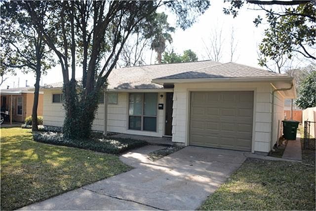 1st image of 8427 Sonneville Dr