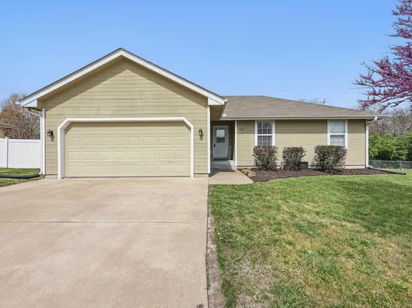 3413 SE Gilmore St, Topeka, KS 66605