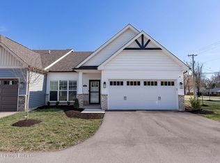 7700 Whistle Ln, Louisville, KY 40222