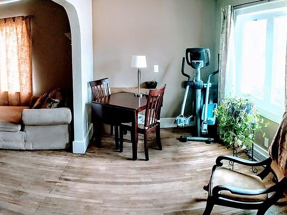 3rd image of 2921 Waalkes St