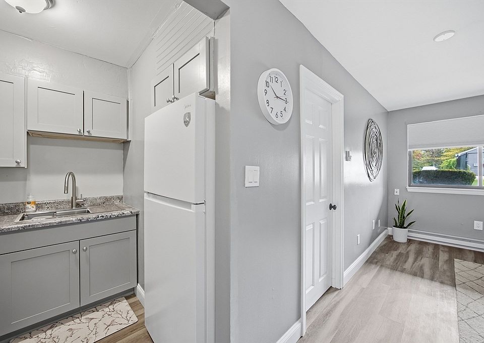 1st image of 16 Arizona Ter APT 2