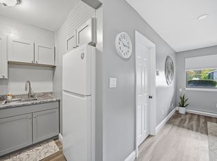 16 Arizona Ter APT 2, Arlington, MA 02474