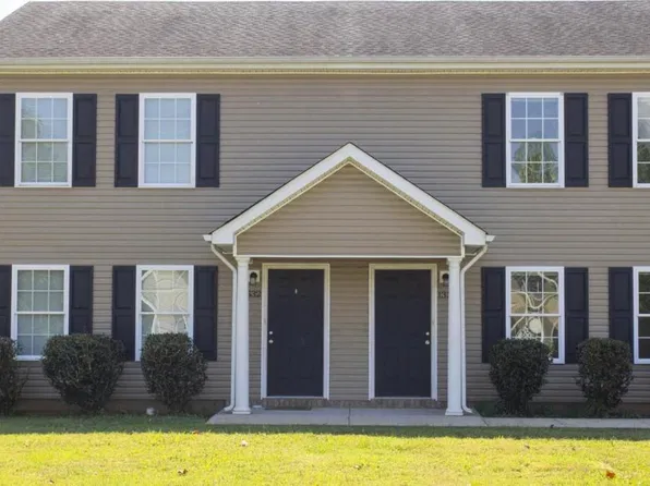 1330 Benley St, Murfreesboro, TN 37130