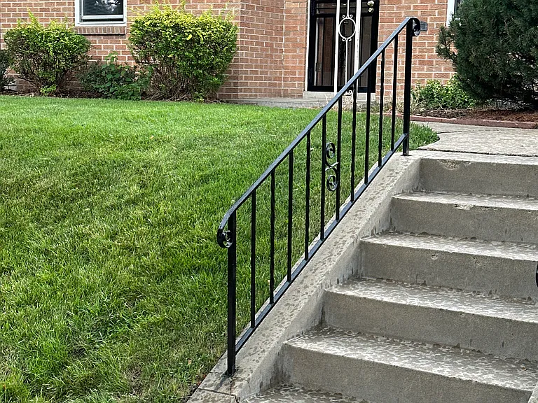 3300 W 22nd Ave — Photo 3