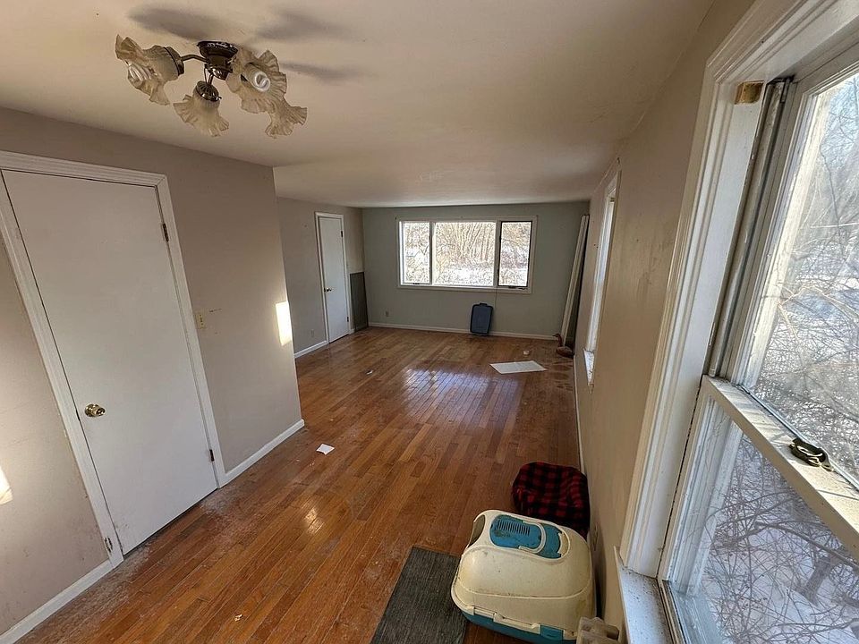 1st image of 86 Andover St