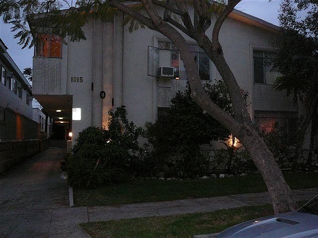 1st image of 1015 N Edinburgh Ave Unit 8