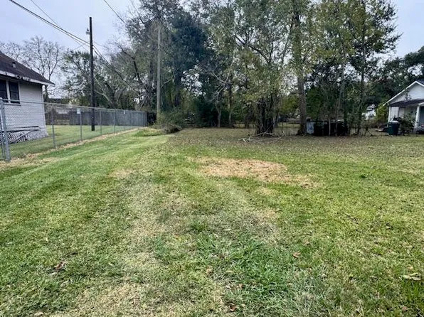 1249 Caldwell Ave, Beaumont, TX 77703