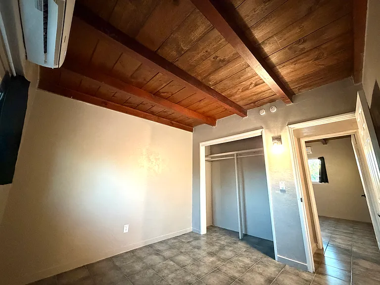 2758 N Montezuma Ave — Photo 9