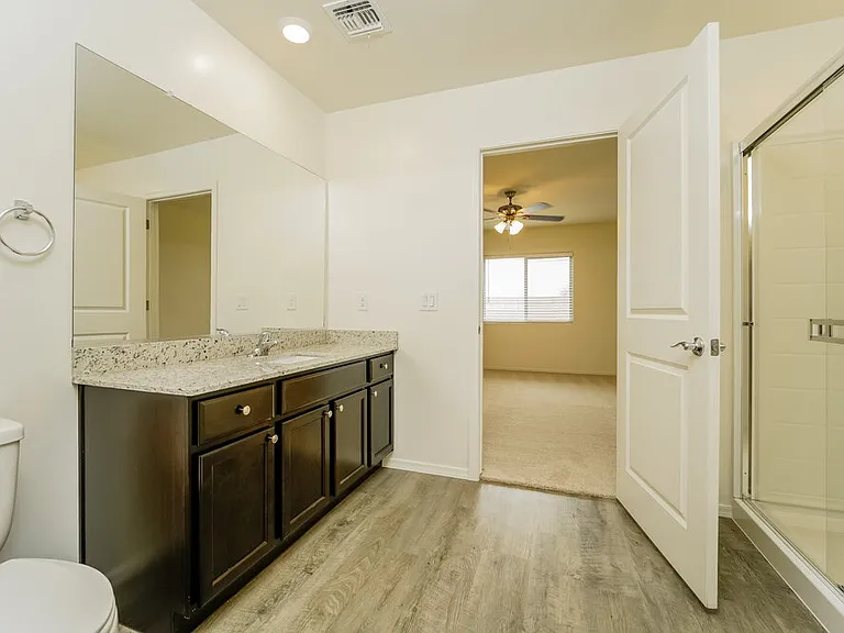 12946 N Ong Dr — Photo 11