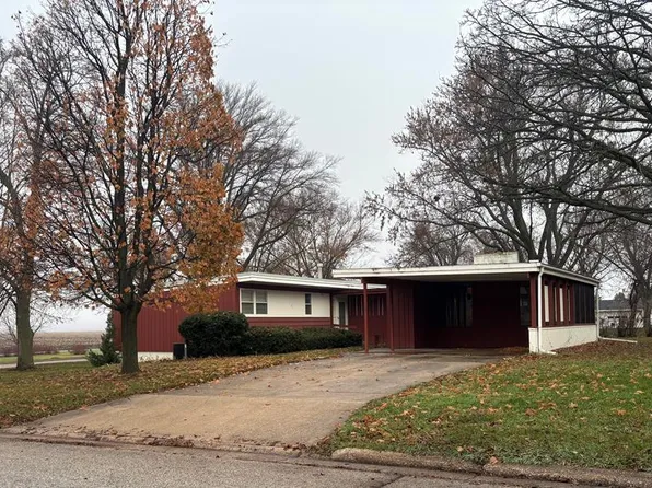 1408 Union St, Gowrie, IA 50543