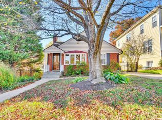 2446 N Jefferson St, Arlington, VA 22207