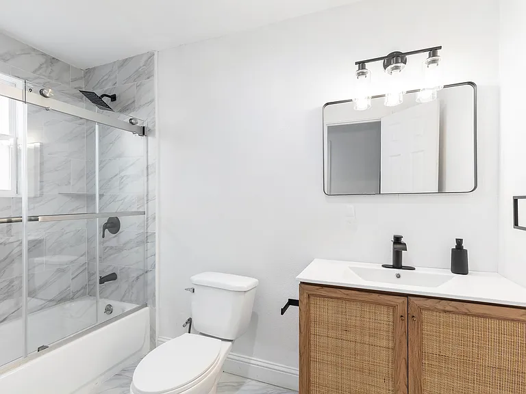 Full Bath in backhouse
