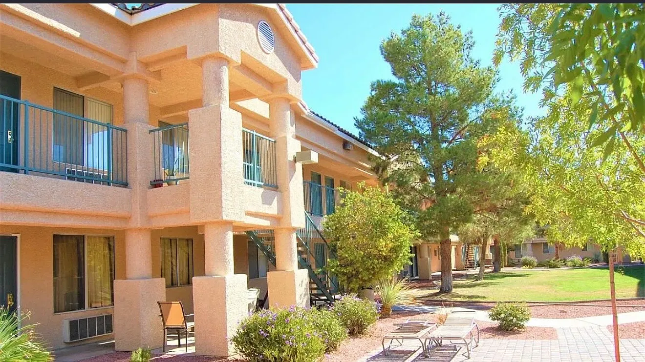 1 bed, 445 sqft, $1,025 — Photo 2