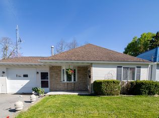 31 Chaffey St, Brockville, ON K6V 4L5