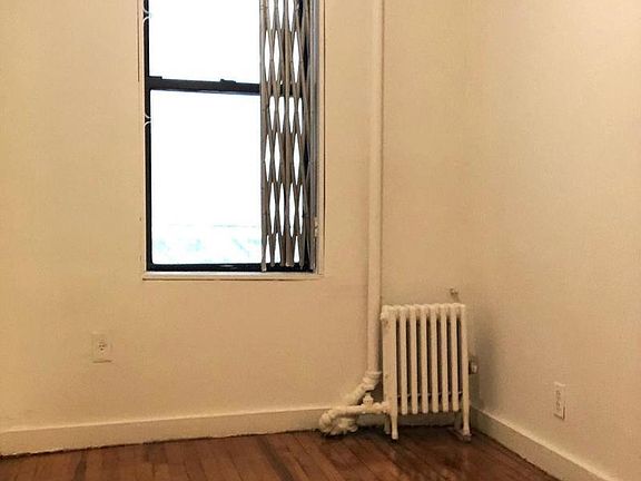 2nd image of 242 E 10th St APT 2
