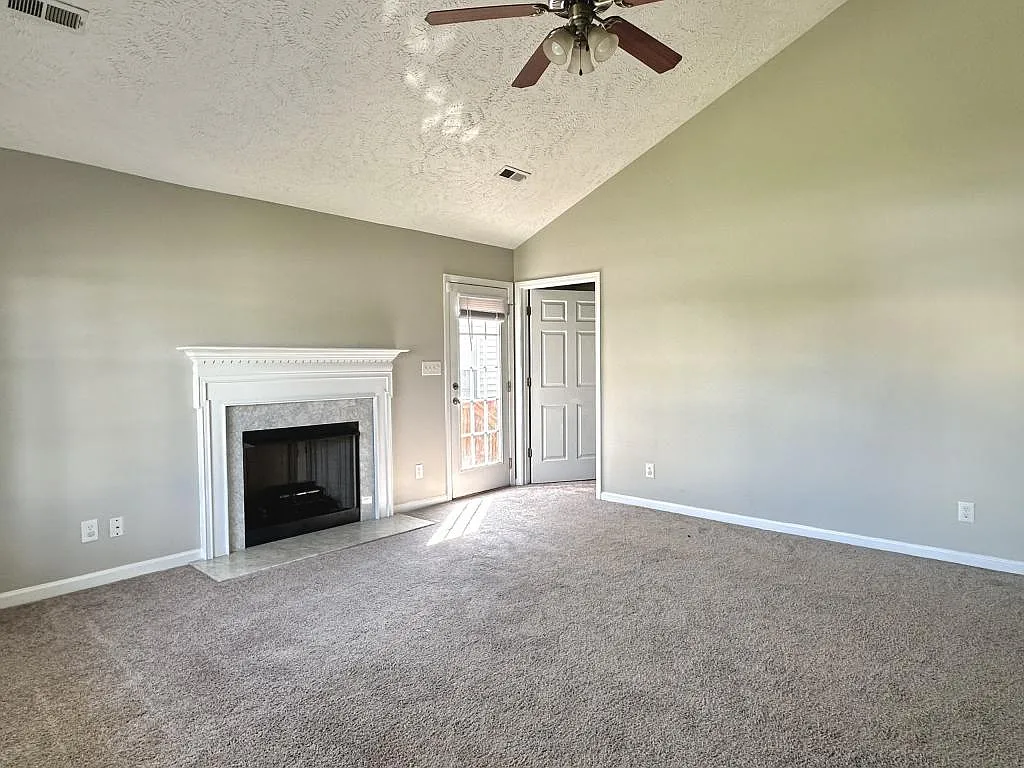 2352 Saltwood Rd — Photo 3
