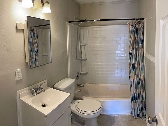 5th image of 2625 S Fees St