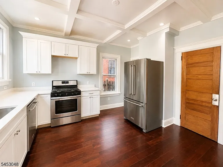 2 Cloverhill Pl #1 — Photo 19