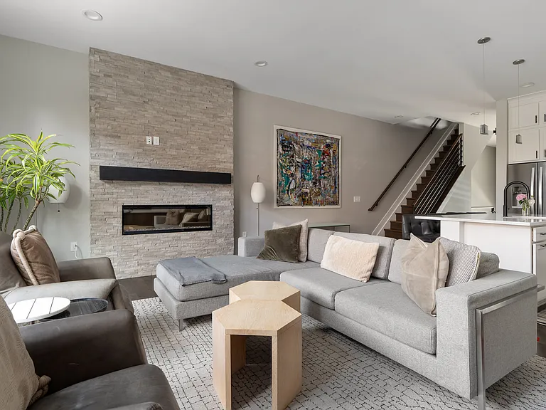 895 S Wall St — Photo 13
