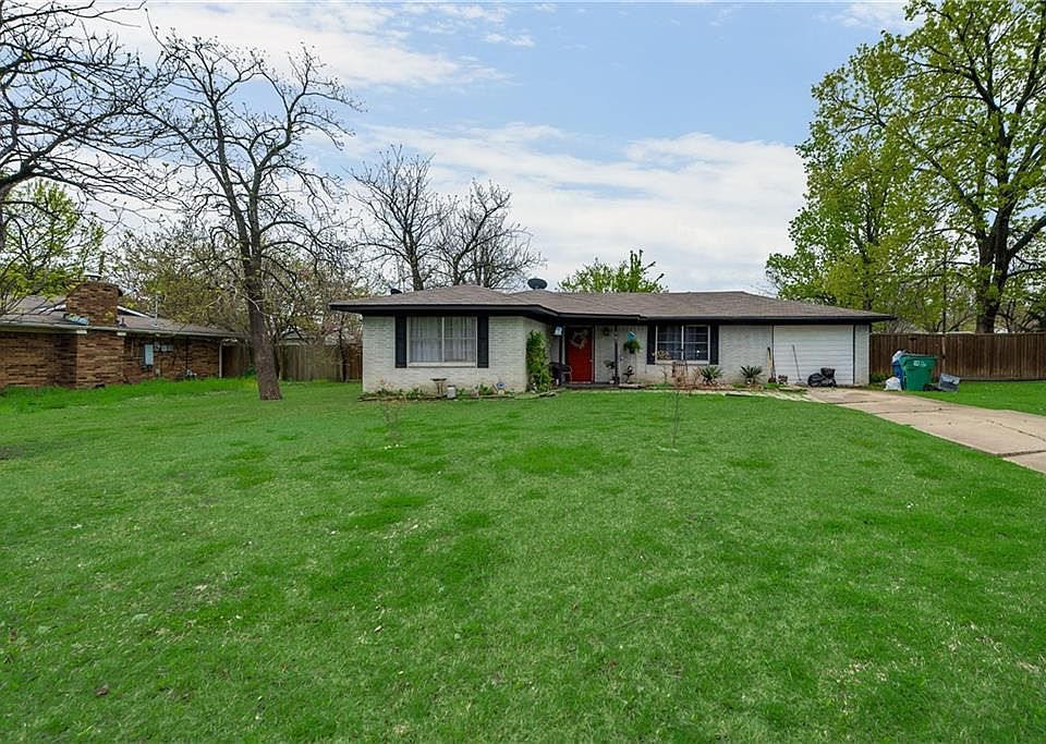 1st image of 503 E Willow Ln
