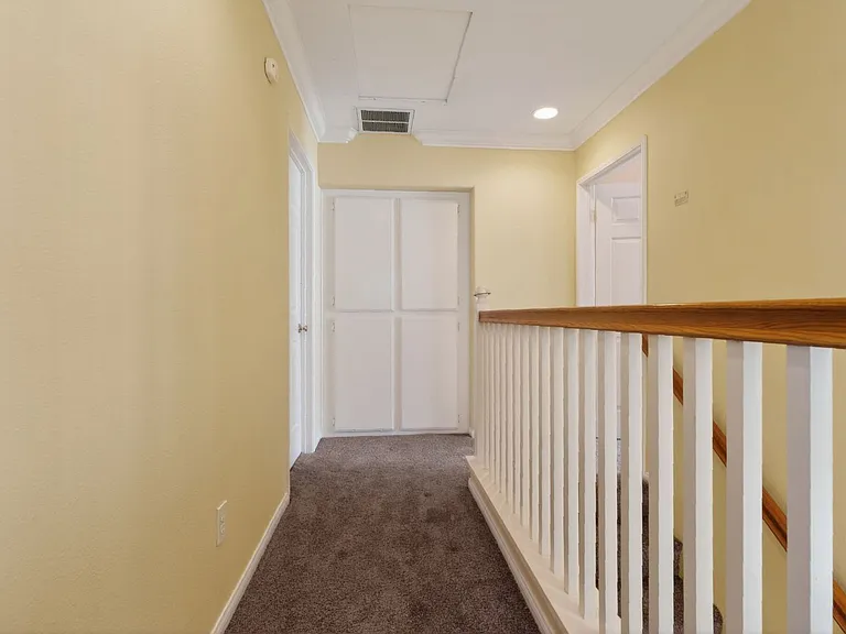 10009 Kika Ct — Photo 27