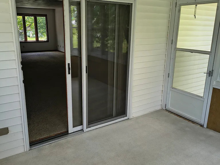 305 W Meyer Pl #A — Photo 11