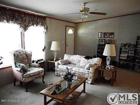 Living Room (3)