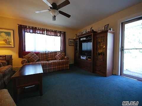 4th image of 10 Wenman Ave