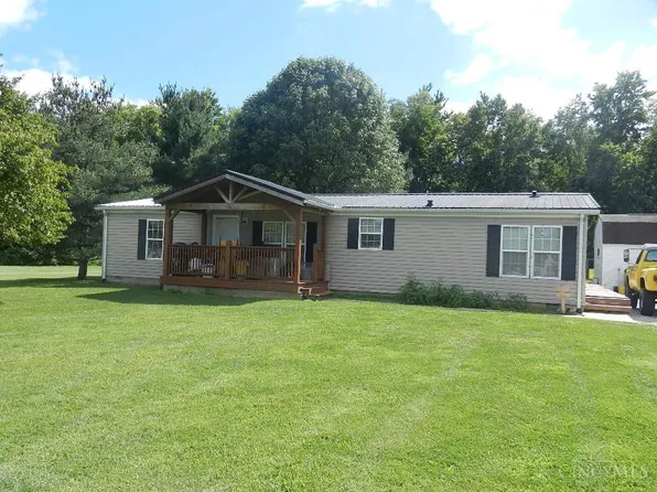 116 Fairground Dr, Russellville, OH 45168