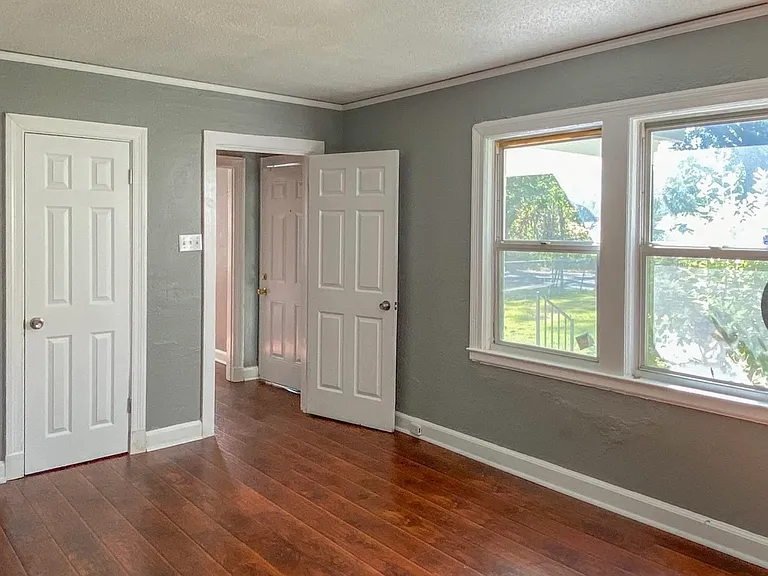 1654 E McLemore Ave — Photo 5