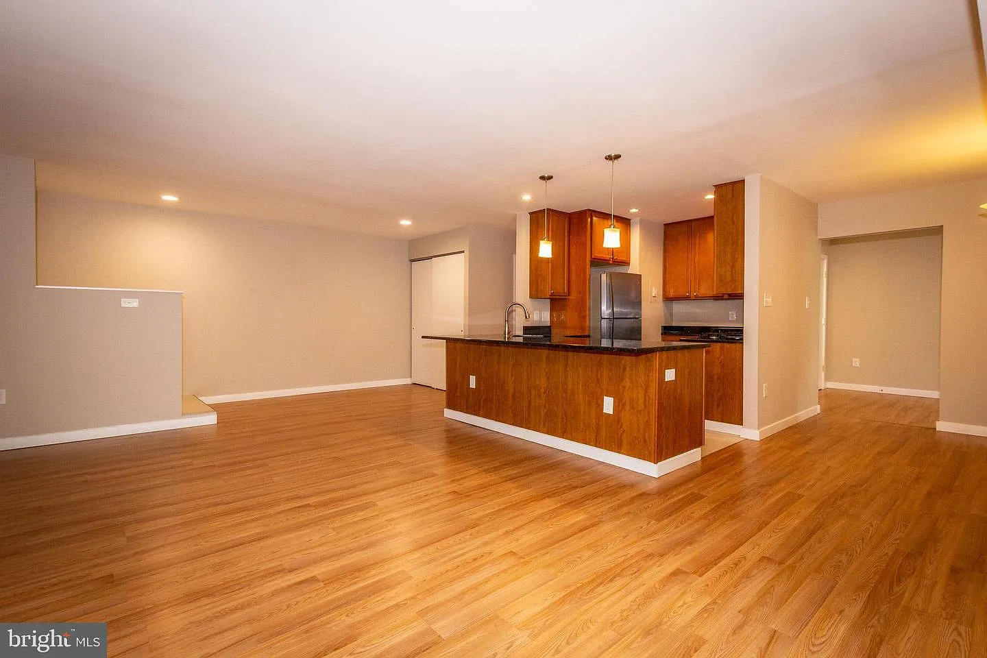 3 bed, 1425 sqft, $2,500 — Photo 4