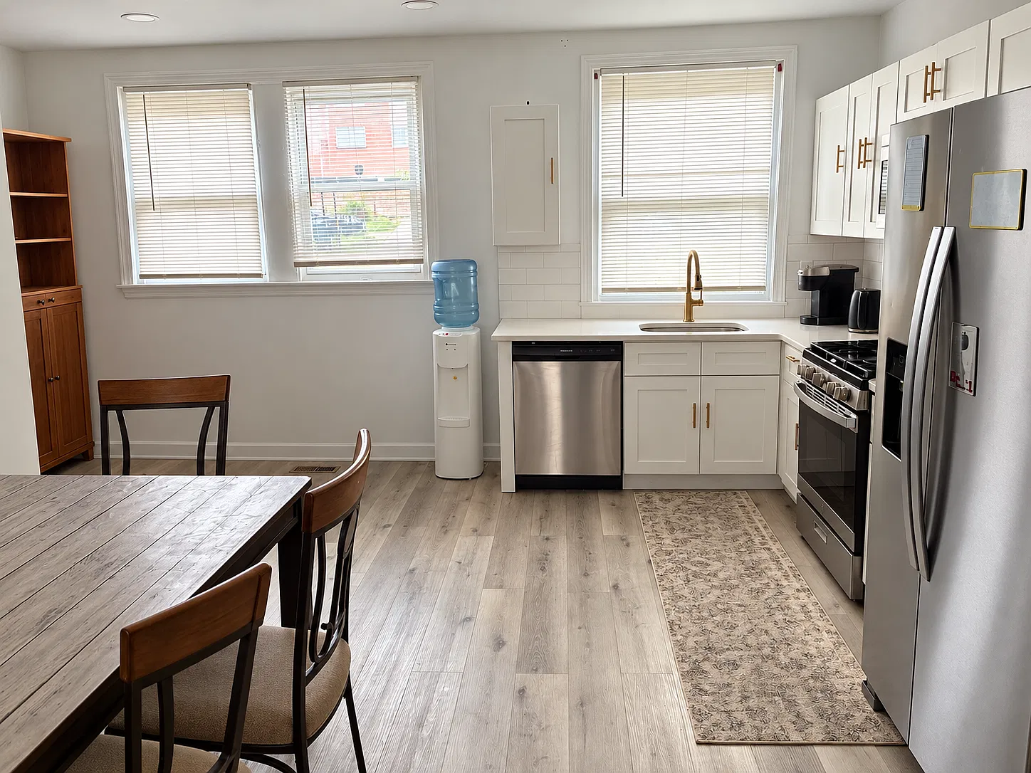 5 bed, 2.5 bath, $800 — Photo 2