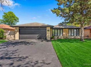 1535 Marshall Dr, Des Plaines, IL 60018