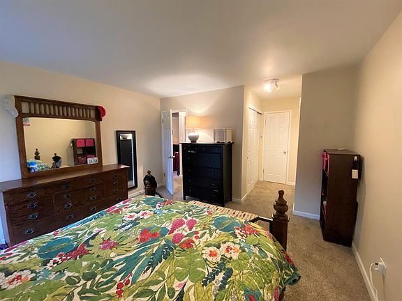 3rd image of 700 N Washington St APT 209