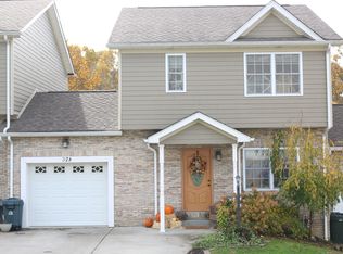 328 Villa View Dr, Morgantown, WV 26505