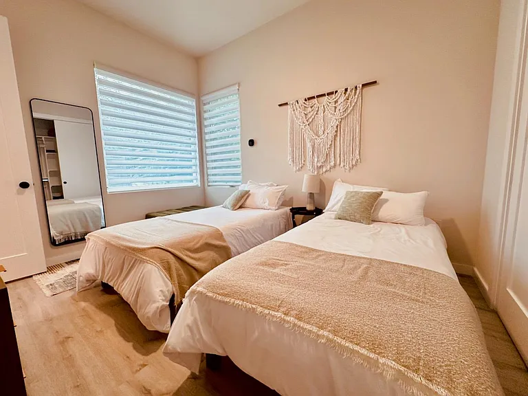 4706 Sylvandale Dr #2 — Photo 3