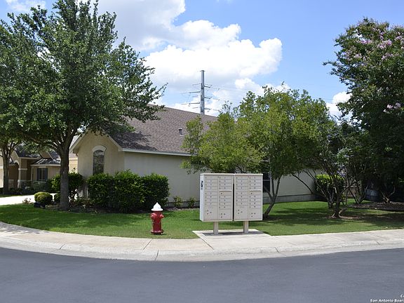 3rd image of 429 Flippin Estate
