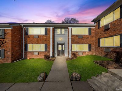 525 Fairbrook St APT 204, Northville, MI, 48167