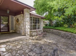 10819 Bar X Trl, Helotes, TX 78023