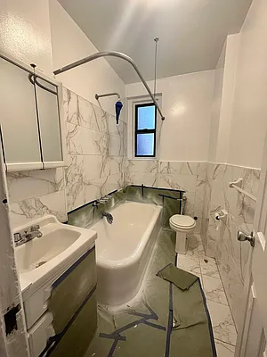 Rented by Urban Real Estate Property Group Inc | media 5