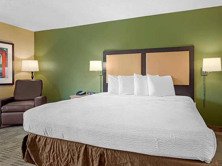 Studio Suite - 1 King Bed