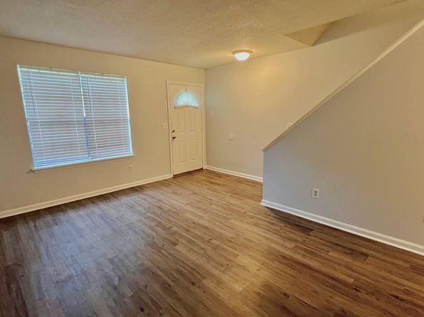 113 Timber Ln APT A