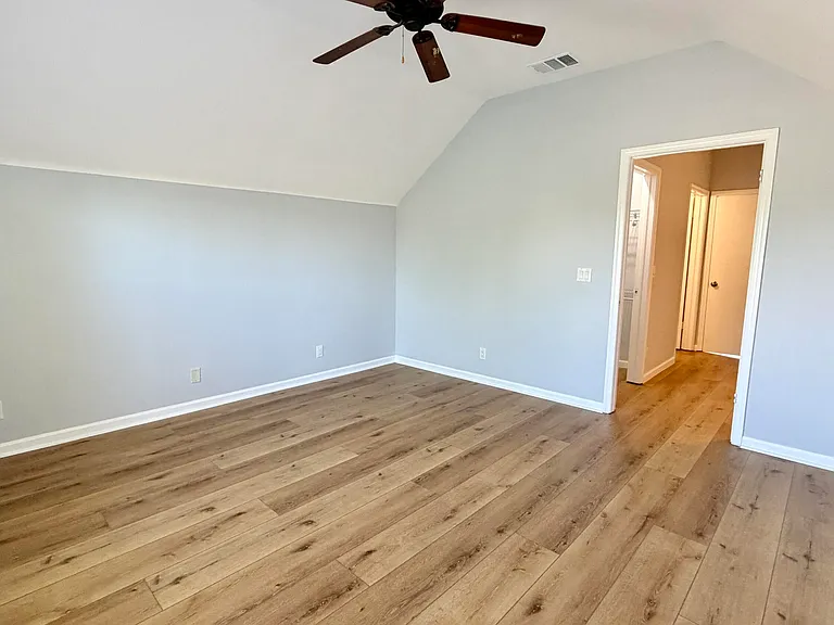 6048 Garrett St — Photo 71