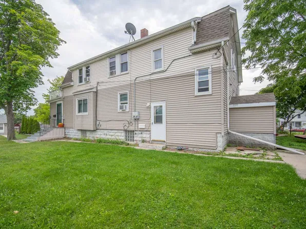 420 Menomonee Ave, South Milwaukee, WI 53172