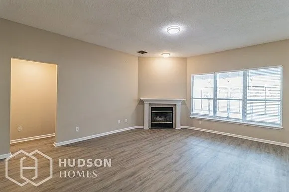 2535 Coachman Lakes Dr — Photo 6